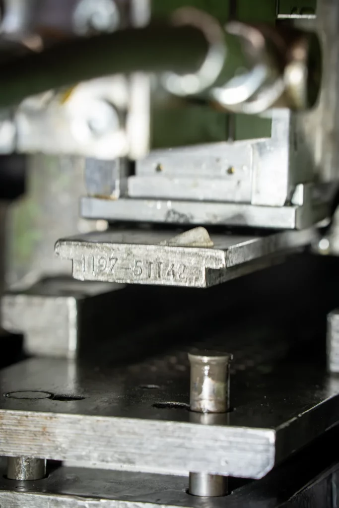 Outil de perforation dans l’atelier TPS